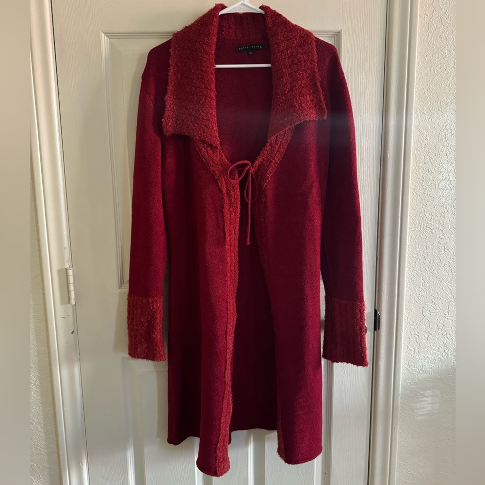 Bette Paige Sz L red tie sweater